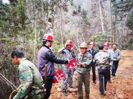 关怀鼓干劲 同心守平安——福建pp电子网站、中国人寿财产保险慰问坚守一线工人