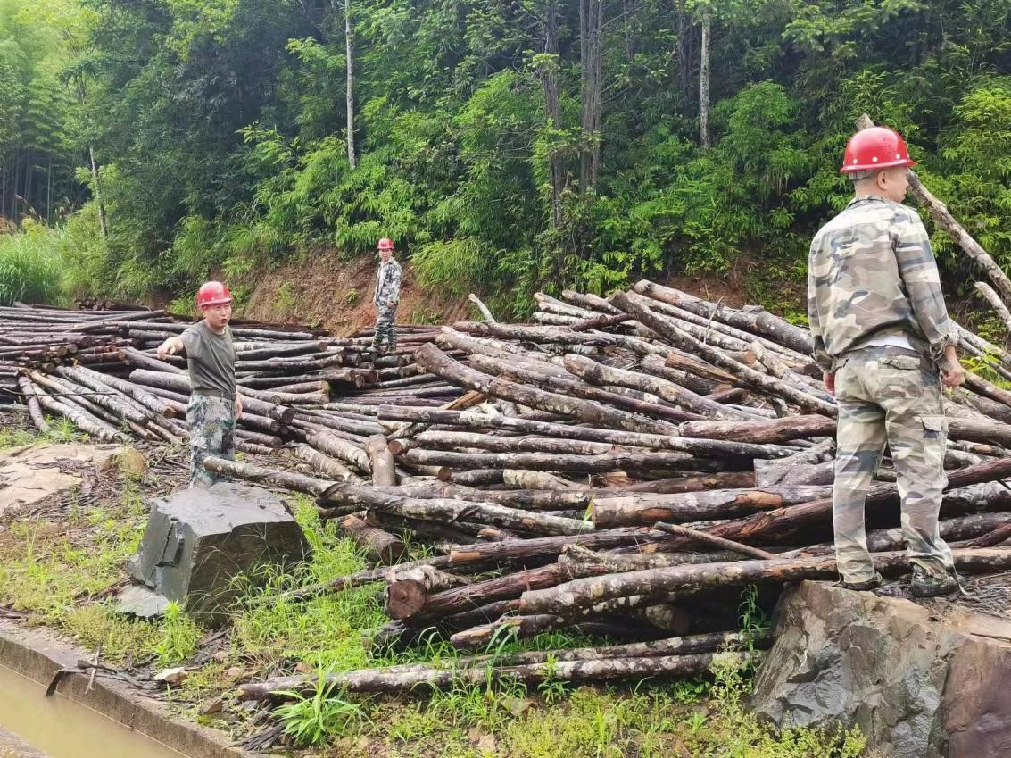 闻“汛”而动 福建pp电子网站全力以赴筑牢防汛“安全堤”